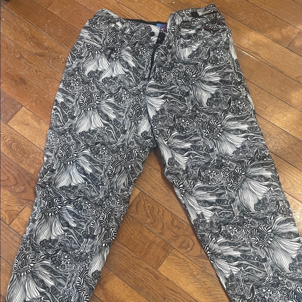Monochrome Abstract Patterned Snow pants